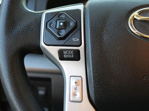 Used 2016 Toyota Tundra SR5 image 35