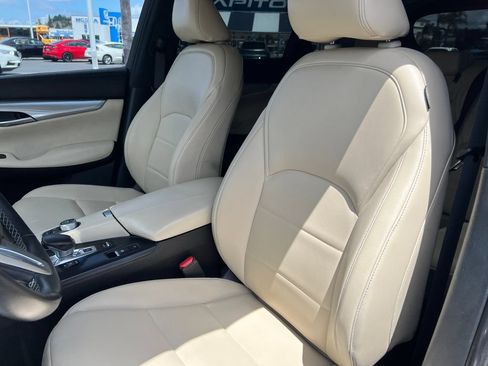 Used 2020 INFINITI QX50 Luxe w/ Navigation Package AWD/4WD image 16