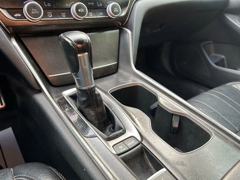 Used 2018 Honda Accord Sport image 22