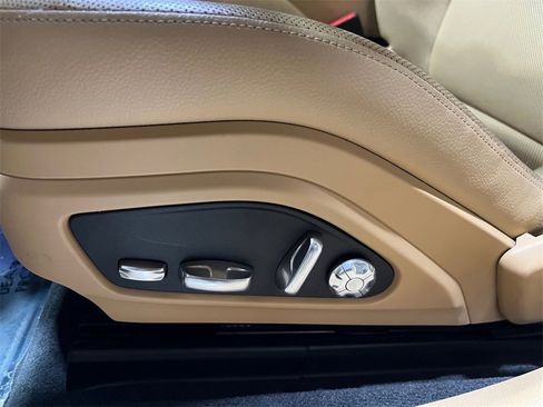 Used 2020 Porsche Panamera 4S image 26