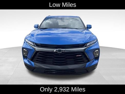 Used 2025 Chevrolet Blazer RS w/ Driver Confidence II Package AWD/4WD image 2