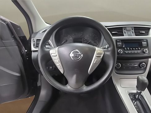 Used 2015 Nissan Sentra S FWD image 29