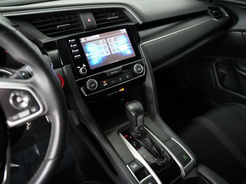 Used 2019 Honda Civic Sport image 17