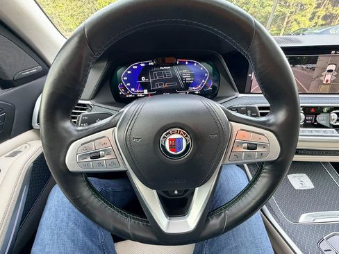 Used 2022 BMW ALPINA XB7 AWD/4WD image 21
