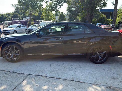 Used 2021 Chrysler 300 S RWD image 8
