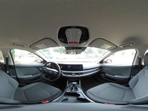 Used 2025 Kia K4 FWD image 44