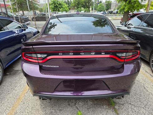 Used 2022 Dodge Charger GT w/ Plus Group RWD image 3