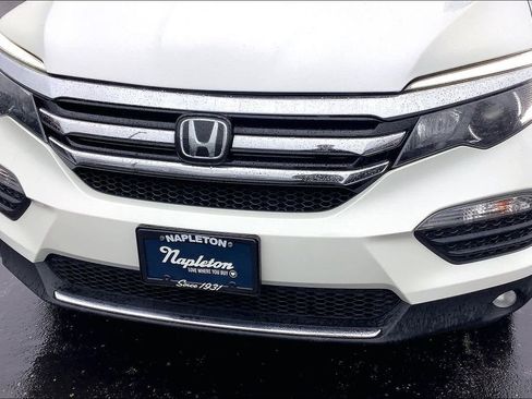 Used 2017 Honda Pilot Touring image 35