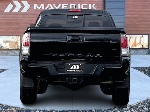 Used 2021 Toyota Tacoma TRD Off-Road image 6