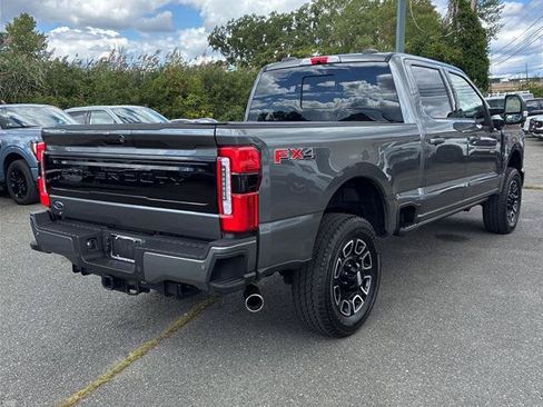 Certified 2025 Ford F350 Platinum w/ FX4 Off-Road Package AWD/4WD image 3