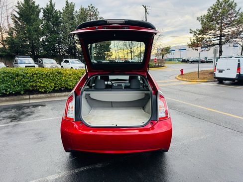 Used 2013 Toyota Prius Three image 18