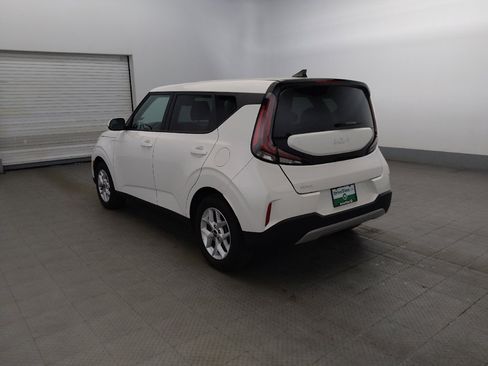 Used 2025 Kia Soul LX w/ LX Technology Package FWD image 5