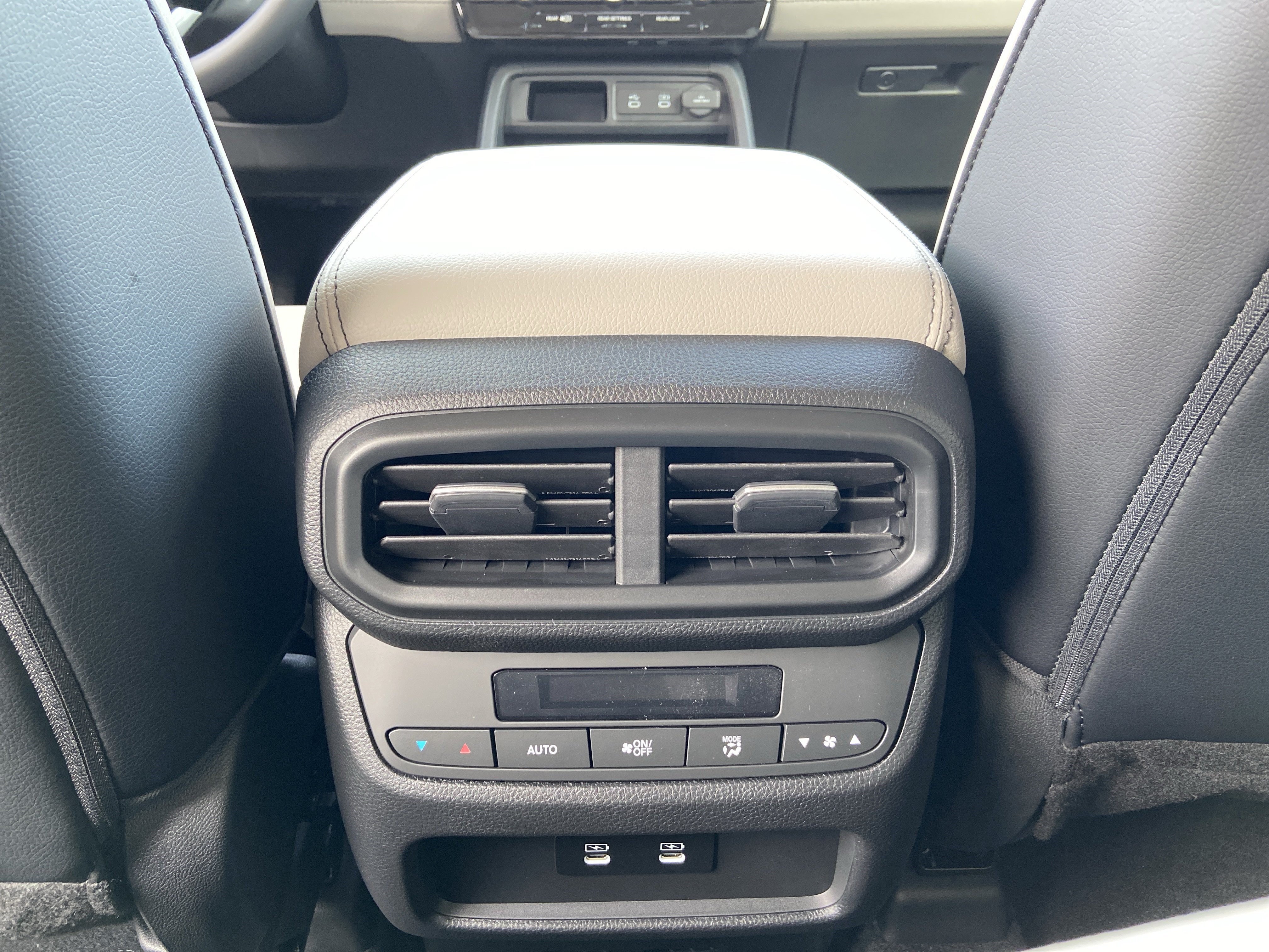 New 2026 Honda Pilot Touring image 48