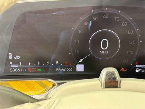 Used 2024 Cadillac Escalade Sport Platinum image 13