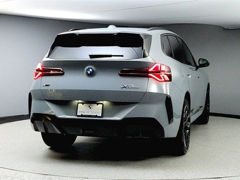 Used 2025 BMW X3 xDrive30i w/ Premium Package image 6