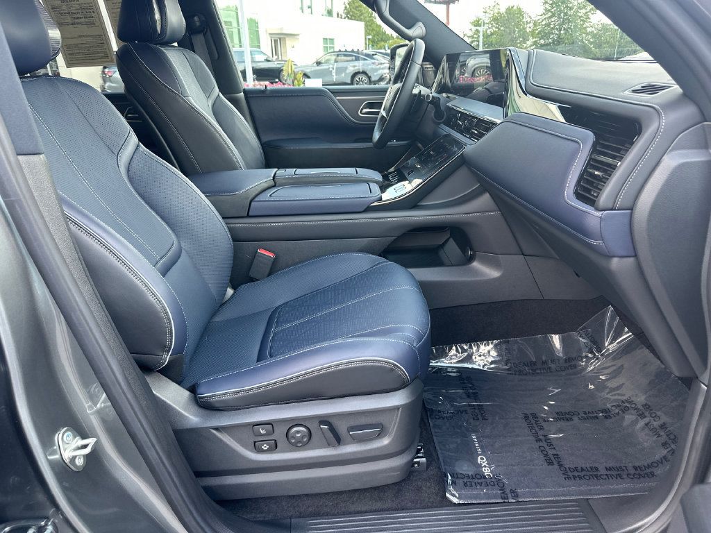 Certified 2026 INFINITI QX80 4WD w/ Sport Exterior Package image 11