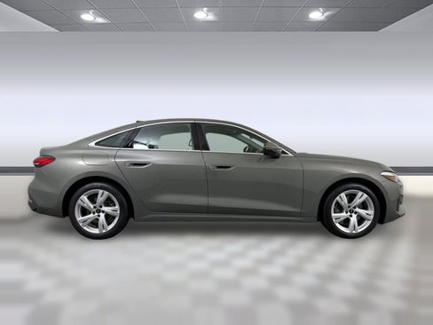 Used 2025 Audi A5 2.0T Premium w/ Convenience Package AWD/4WD image 8