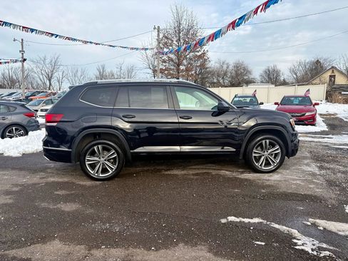 Used 2019 Volkswagen Atlas SE w/ Panoramic Sunroof Package image 6