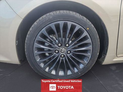Certified 2016 Toyota Avalon Touring FWD image 16