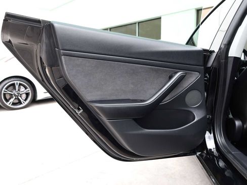 Used 2021 Tesla Model 3 Performance AWD/4WD image 39