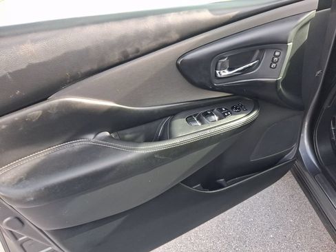 Used 2019 Nissan Murano SL FWD image 15