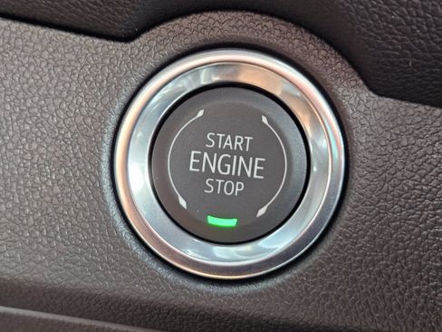New 2027 Chevrolet Traverse LT w/ Midnight/Sport Edition FWD image 21
