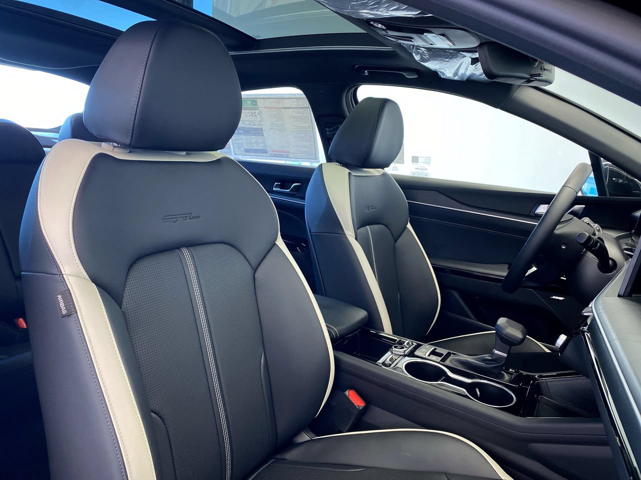 New 2026 Kia K5 GT-Line FWD image 32