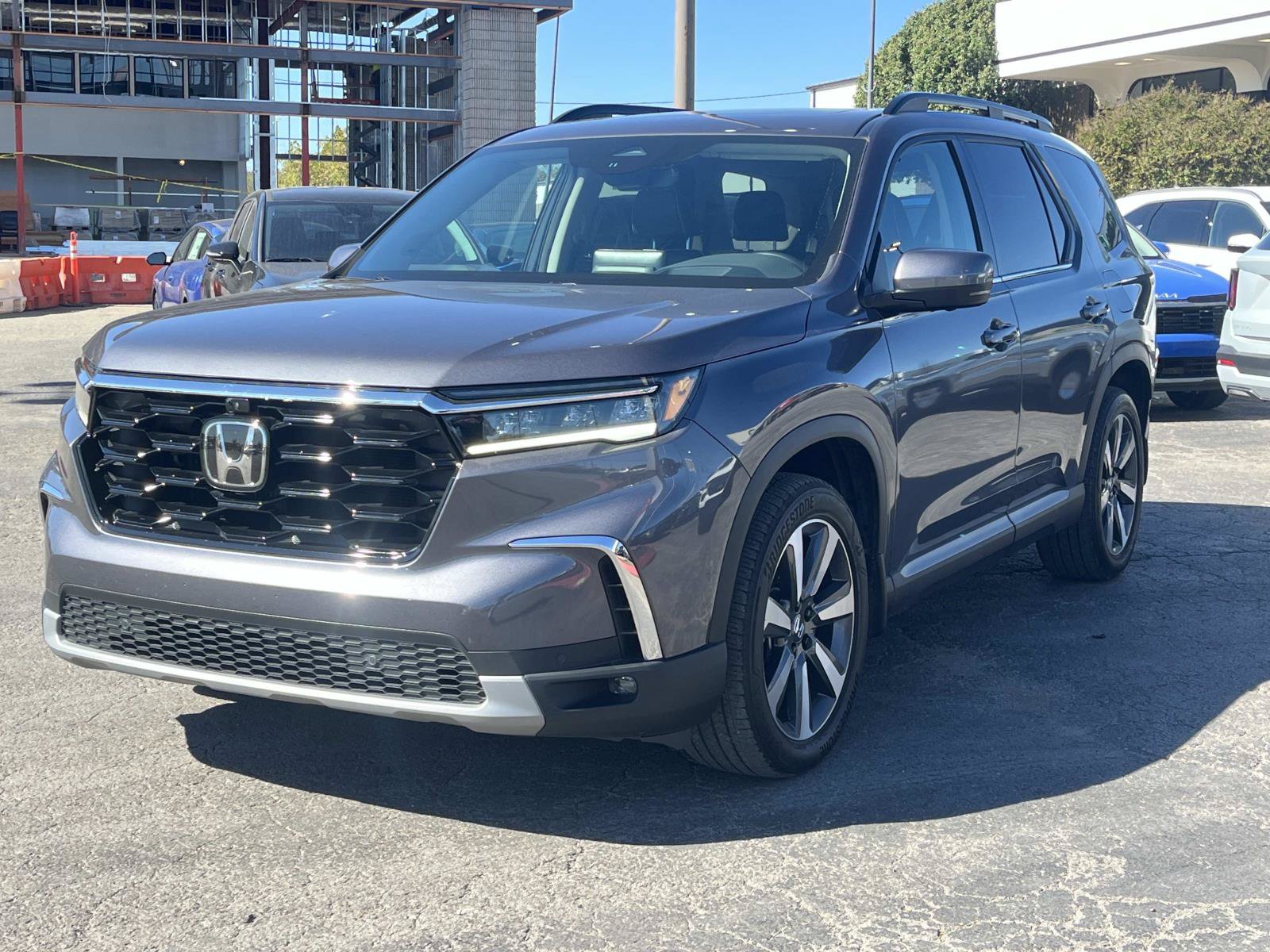 Used 2023 Honda Pilot Elite image 3