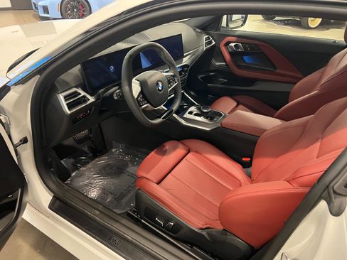 Used 2025 BMW 230i xDrive Coupe w/ Convenience Package image 10