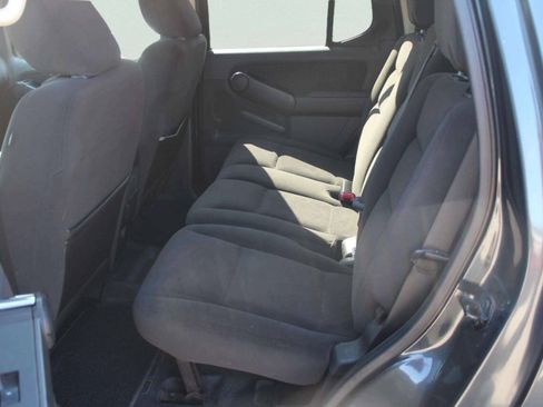 Used 2010 Ford Explorer Sport Trac XLT AWD/4WD image 5