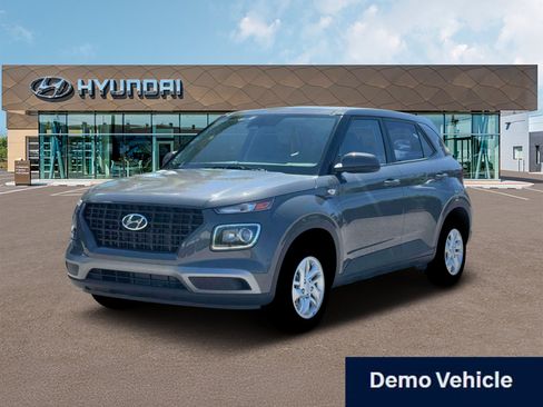 New 2026 Hyundai Venue SE FWD image 1