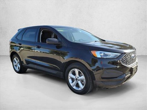 Used 2023 Ford Edge SE AWD/4WD image 3
