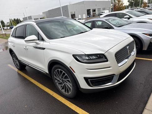 Used 2020 Lincoln Nautilus Reserve AWD/4WD image 3