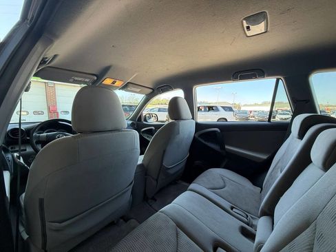 Used 2011 Toyota RAV4 4WD w/ Base L4 Extra Value Pkg image 9