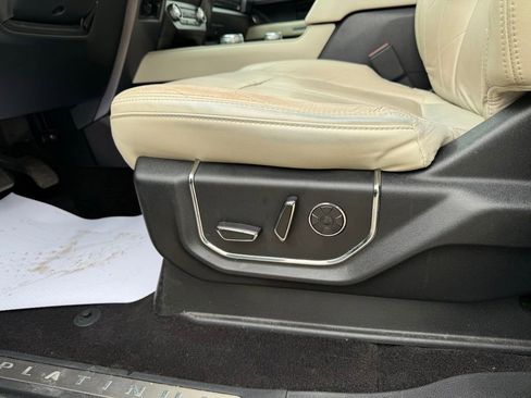 Used 2018 Ford Expedition Platinum AWD/4WD image 30