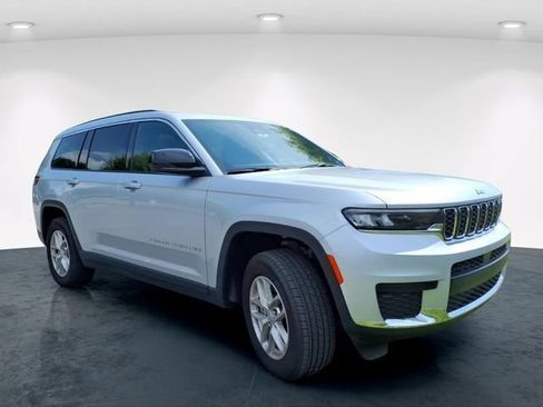Used 2025 Jeep Grand Cherokee L Laredo w/ Luxury Tech Group I AWD/4WD image 5