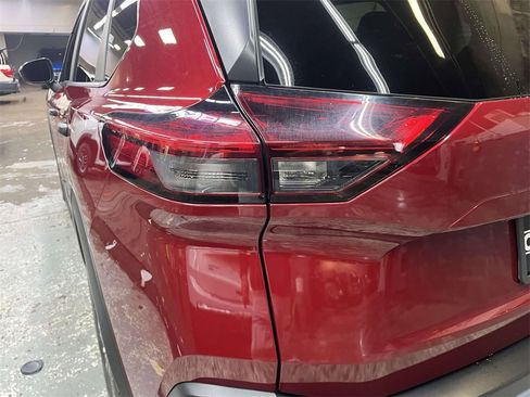 Certified 2023 Nissan Rogue S image 12