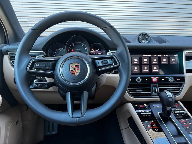 Certified 2026 Porsche Macan AWD/4WD image 14