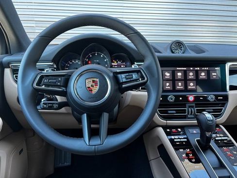 Certified 2026 Porsche Macan AWD/4WD image 14