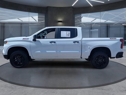 Used 2026 Chevrolet Silverado 1500 LT Trail Boss w/ Convenience Package II image 3