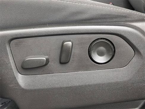 Used 2022 GMC Yukon XL SLE w/ Max Trailering Package image 21