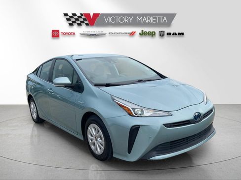 Used 2021 Toyota Prius LE FWD image 7