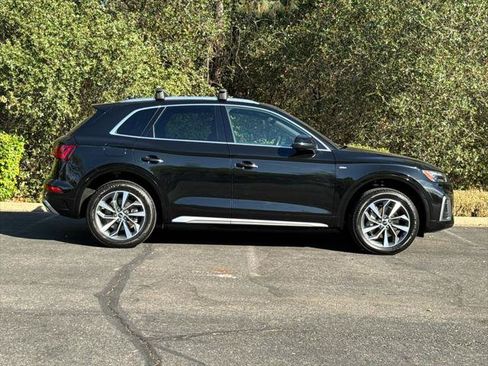 Certified 2023 Audi Q5 2.0T Premium w/ Convenience Package AWD/4WD image 4