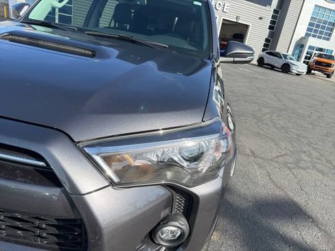 Used 2023 Toyota 4Runner TRD Off-Road Premium w/ Moonroof Package AWD/4WD image 15