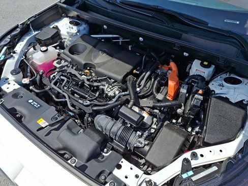 Certified 2023 Toyota RAV4 XLE AWD/4WD image 27