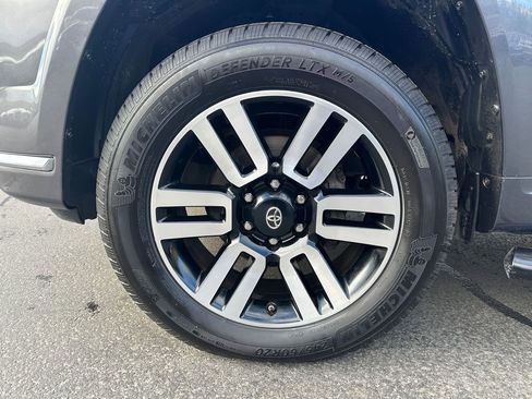 Used 2016 Toyota 4Runner Limited image 11