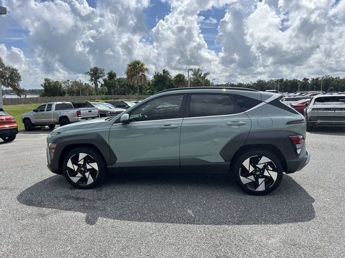 Certified 2024 Hyundai Kona Limited FWD image 9