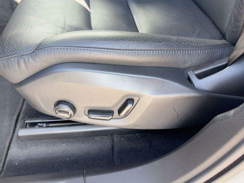 Certified 2023 Volvo XC60 B5 Plus w/ Climate Package image 13