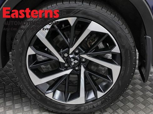 Used 2023 Mitsubishi Outlander SEL image 32