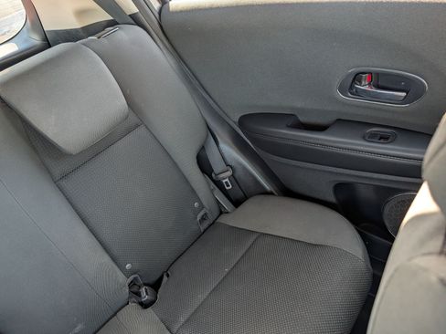 Used 2021 Honda HR-V EX image 14